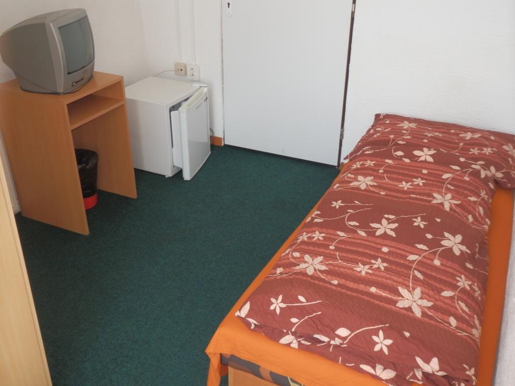 Ubytovna Pod Mostem Ostrava Habitación foto