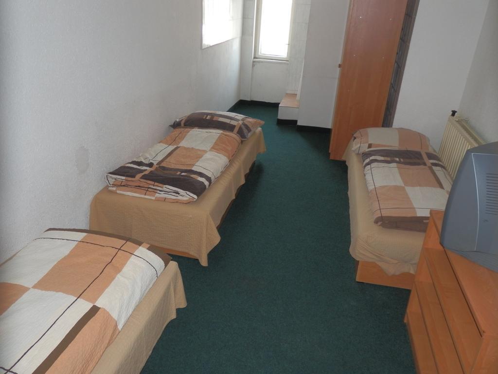 Ubytovna Pod Mostem Ostrava Habitación foto